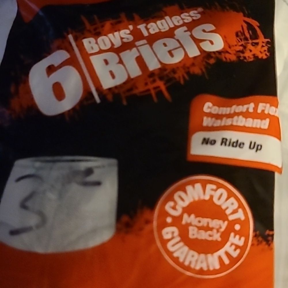 Hanes Tagless Briefs - Picture 4 of 6